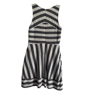 Monteau Women's Sleeveless A-line Dress Blue‎ Cream Size Medium